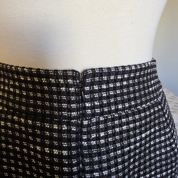 Halogen Women’s Black White Tweed A-Line Skirt Size 6 Lined Side Zip Pockets - Picture 8 of 14